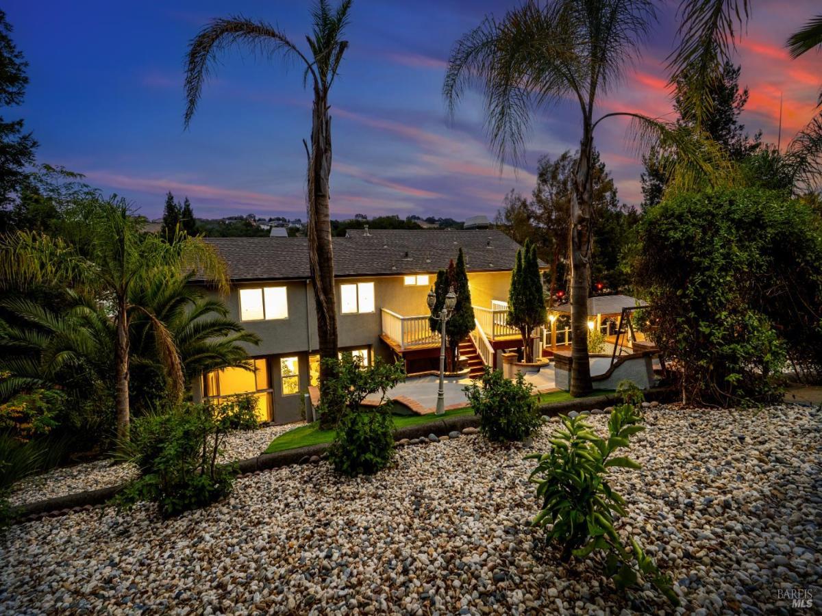 MLS #325088196 img 0