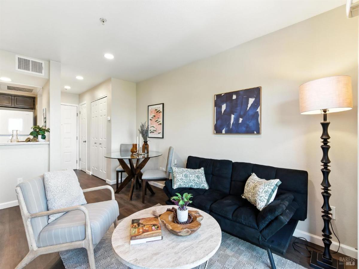 MLS #325088626 img 0