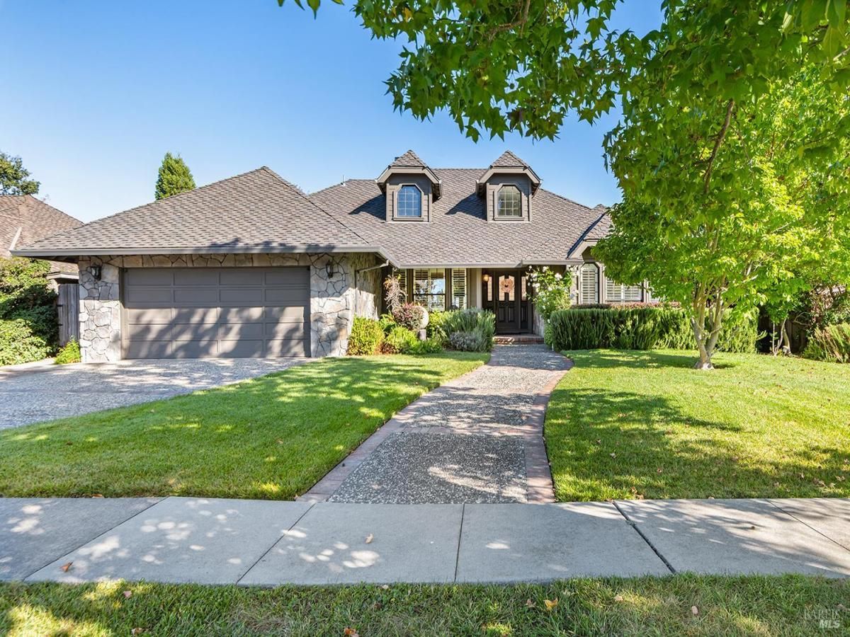 MLS #325088733 img 0