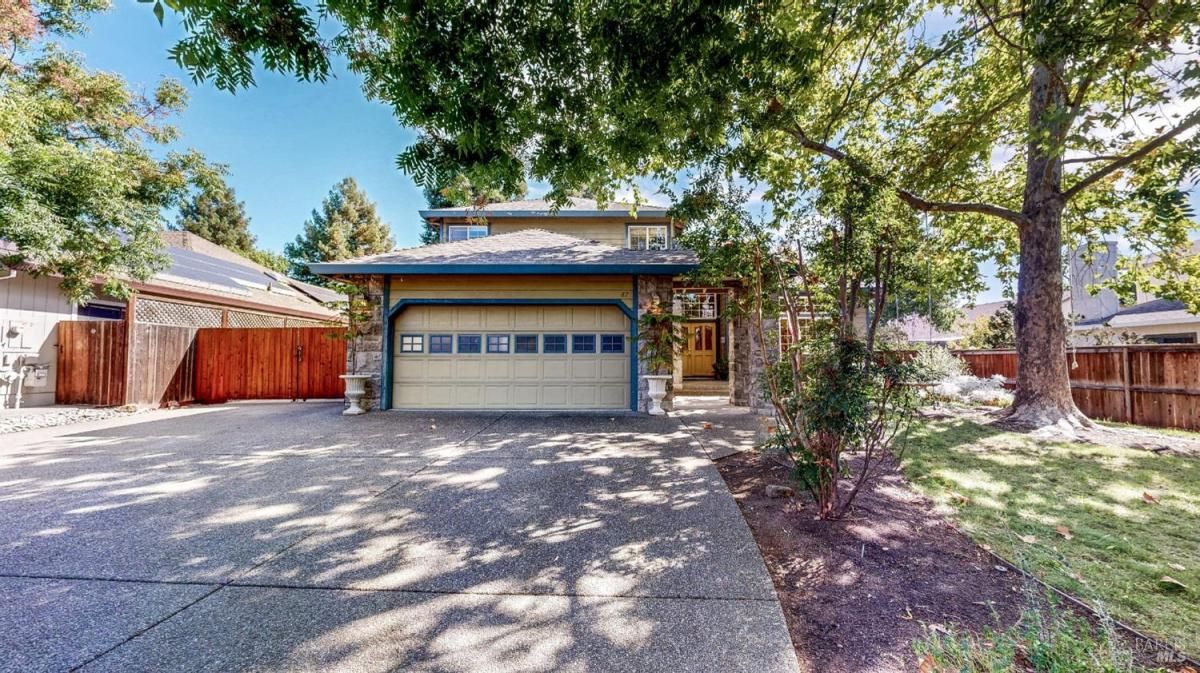 MLS #325088830 img 0