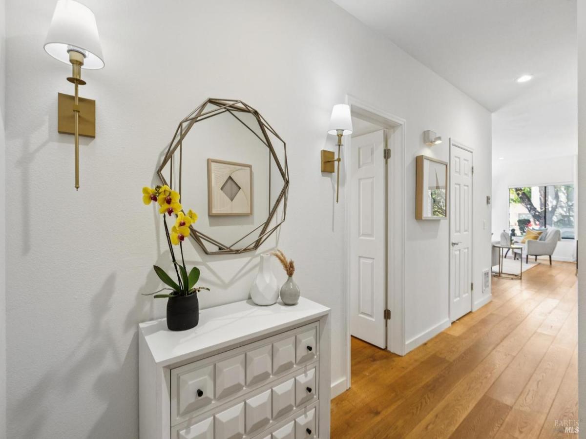 MLS #325089049 img 0