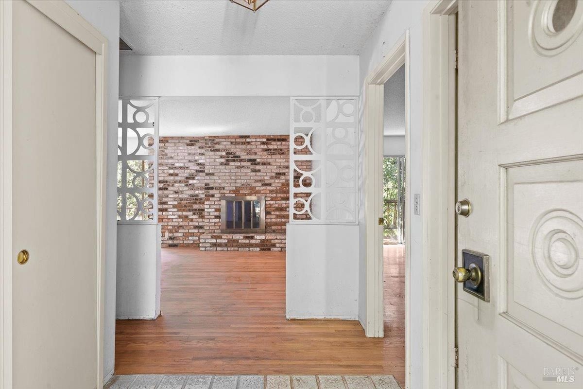 MLS #325089533 img 0