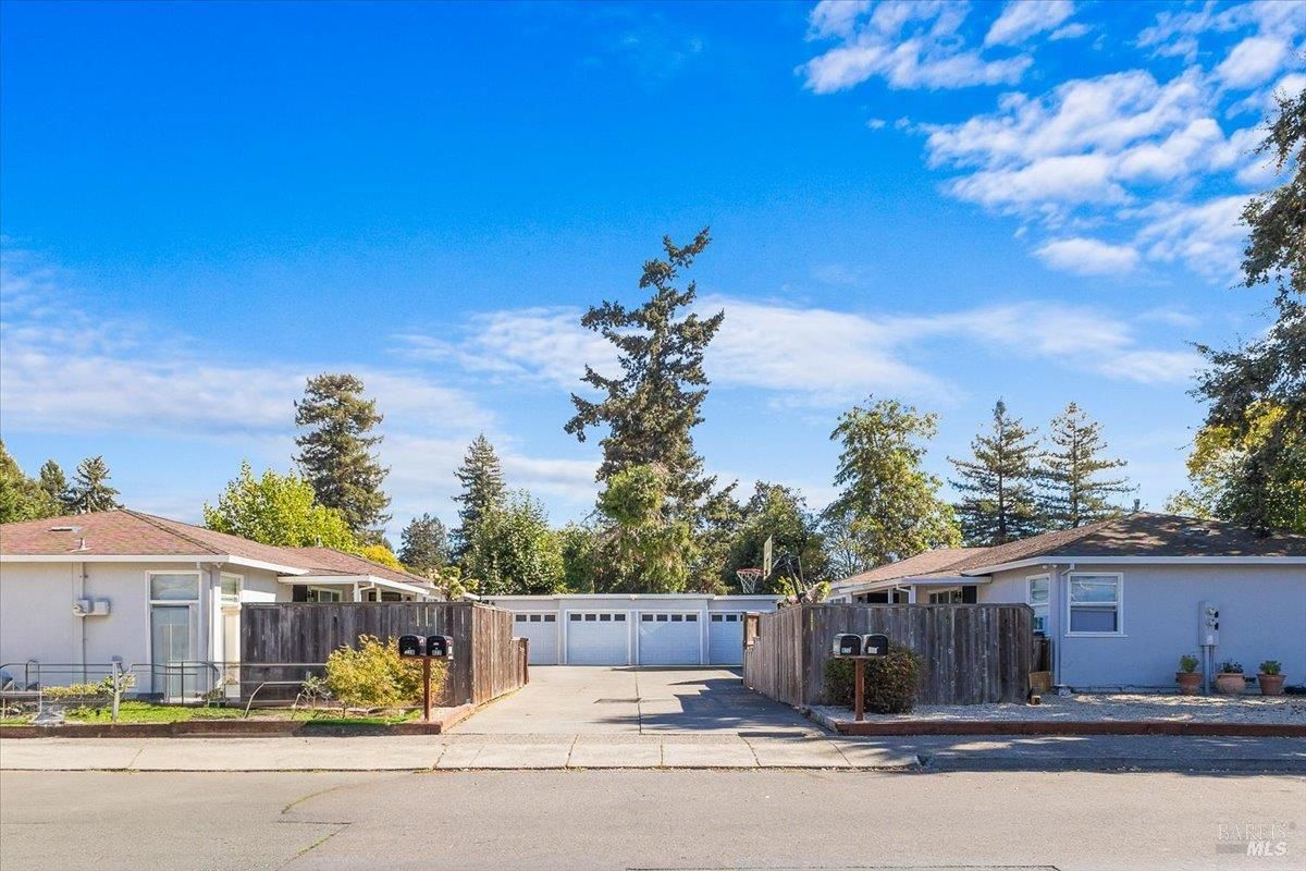 MLS #325090636 img 0