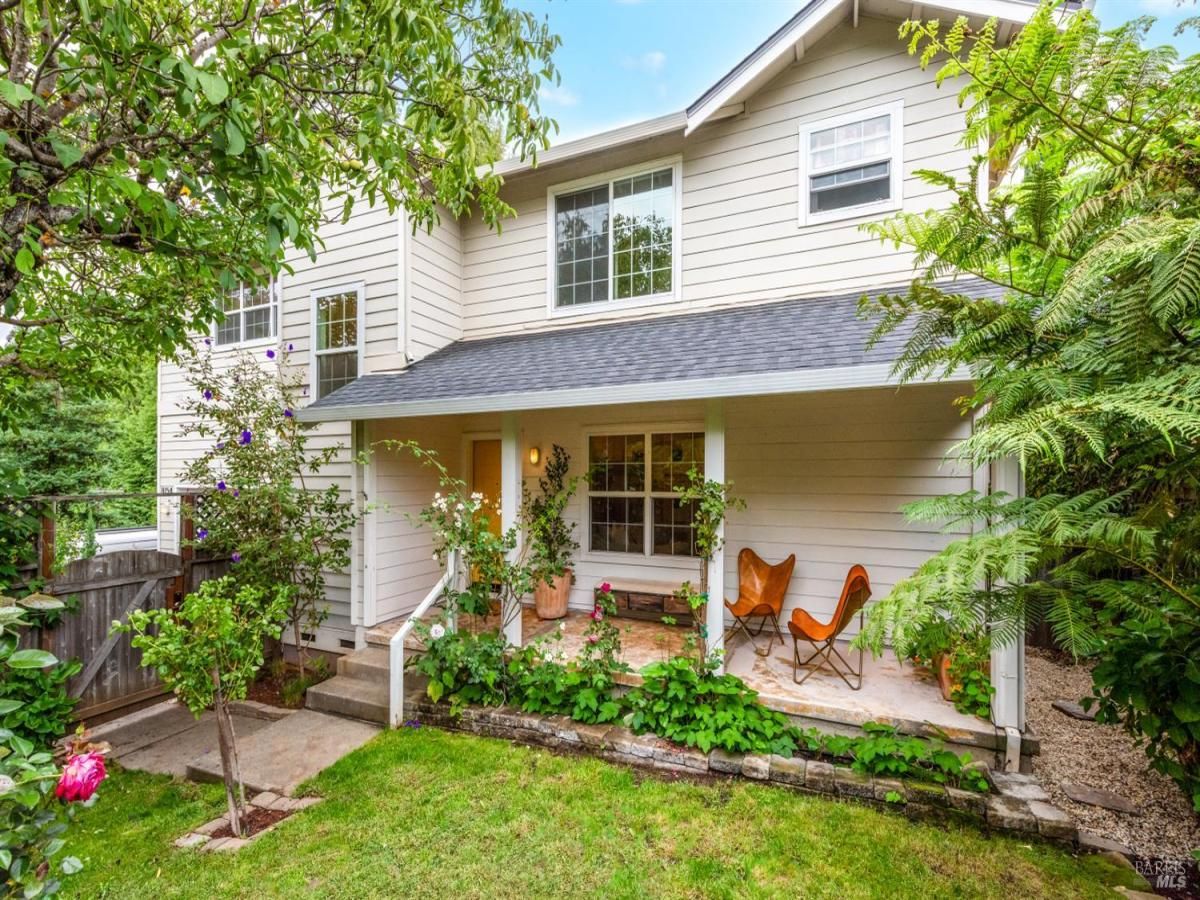 MLS #325090750 img 0