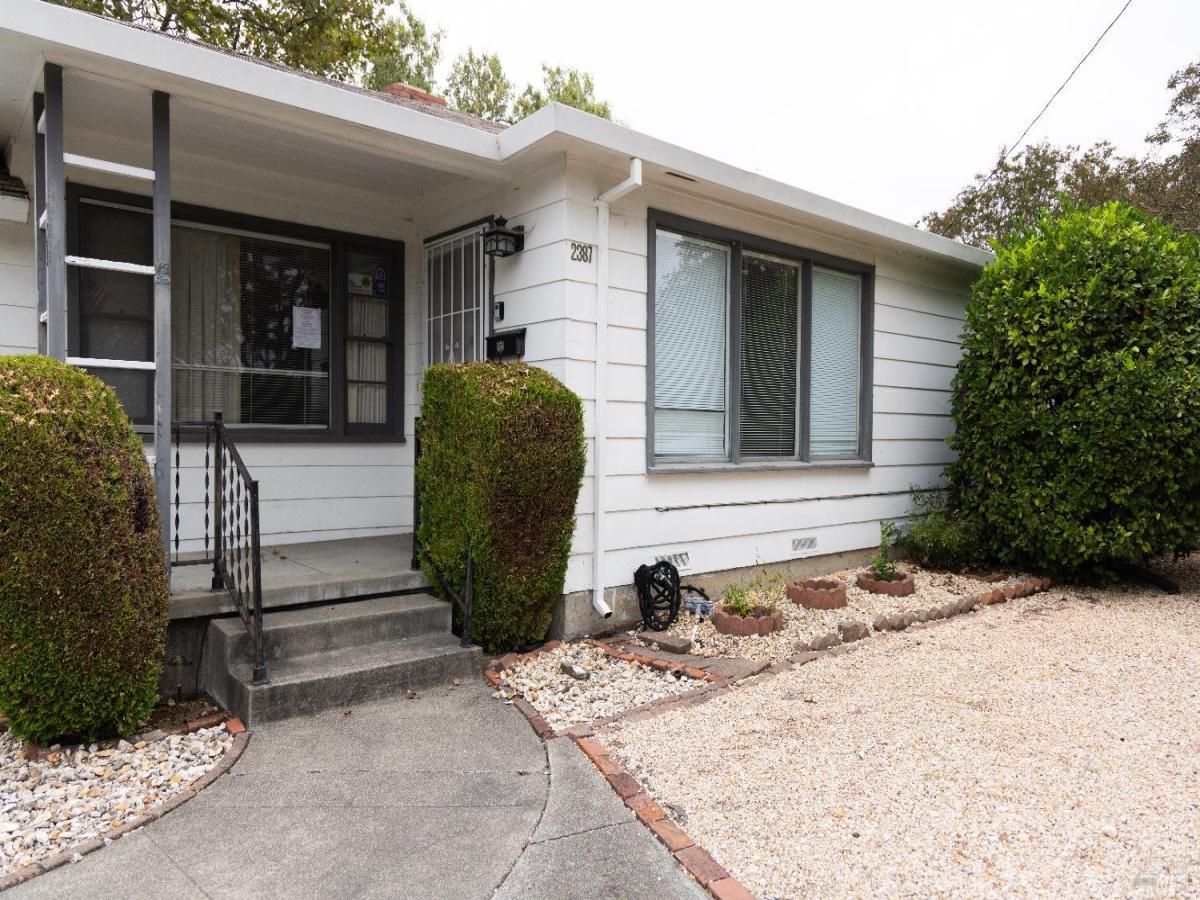 MLS #325090763 img 0