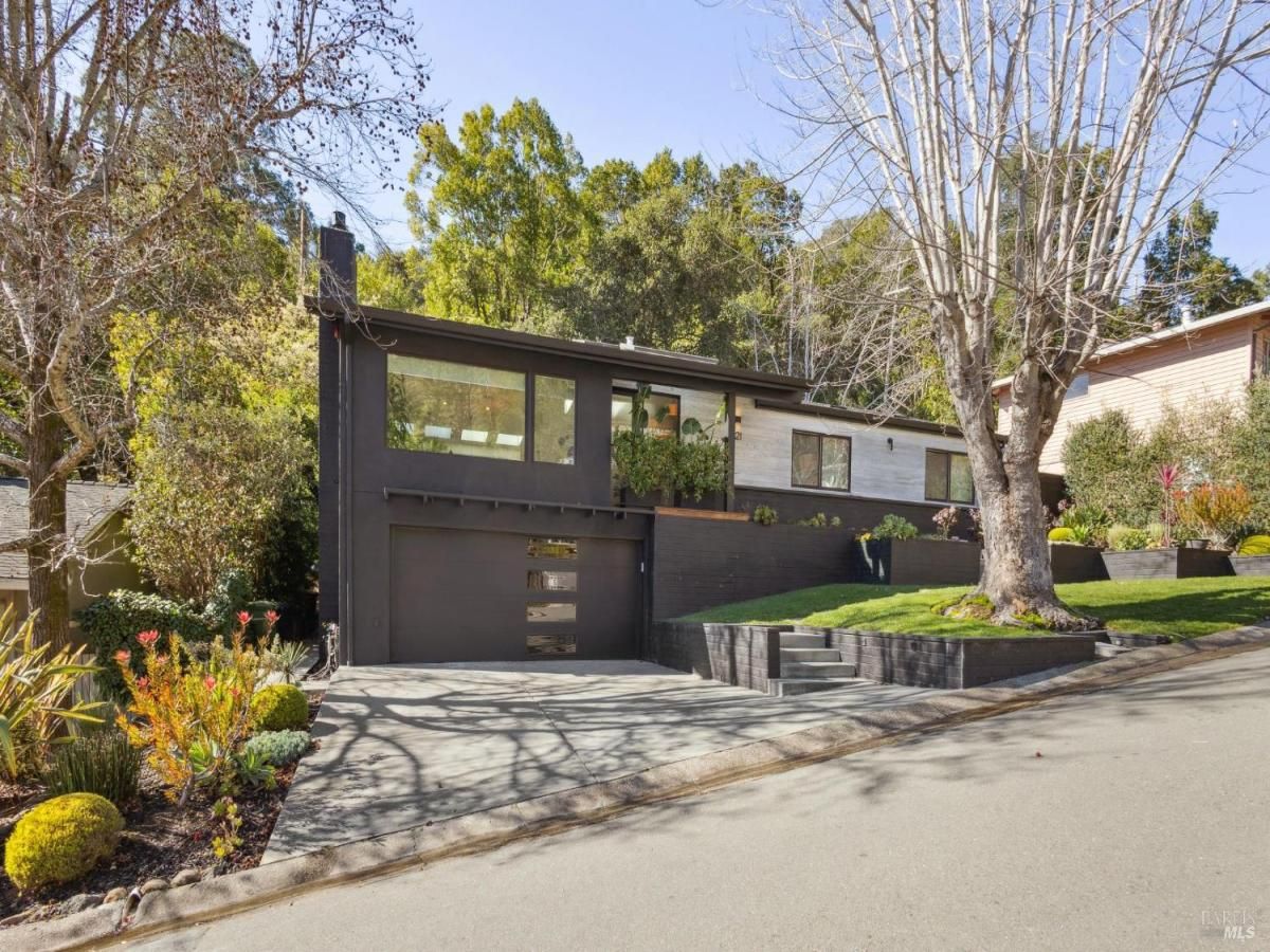 MLS #325090834 img 0