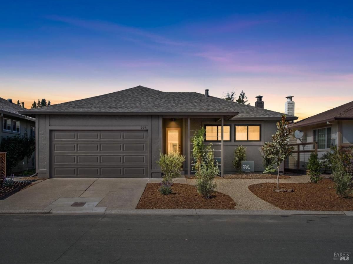 MLS #325090835 img 0