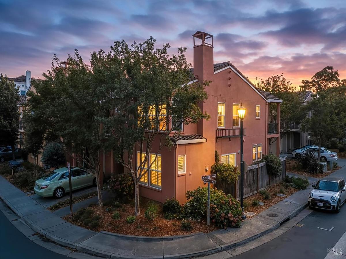 MLS #325090902 img 0