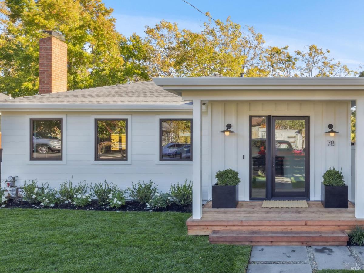 MLS #325090973 img 0