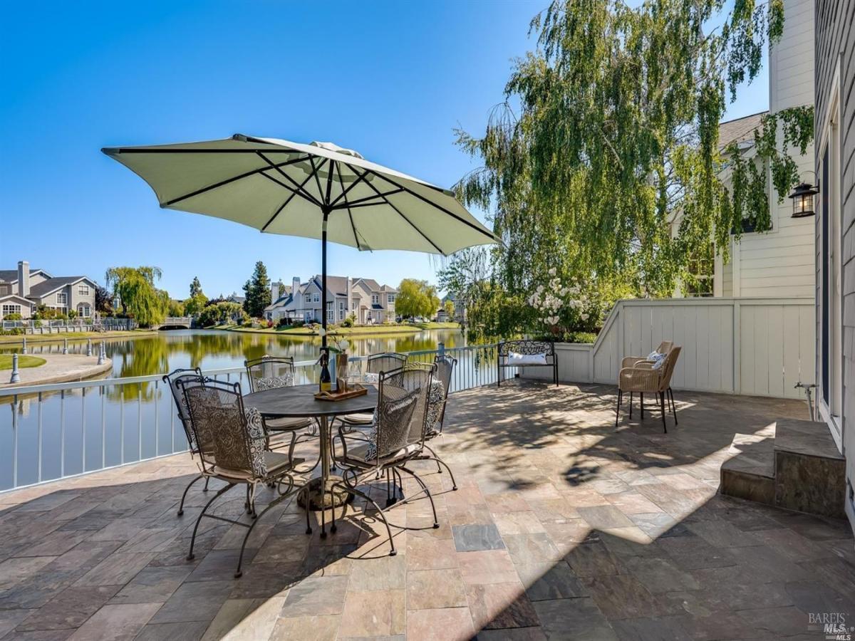 MLS #325091058 img 0