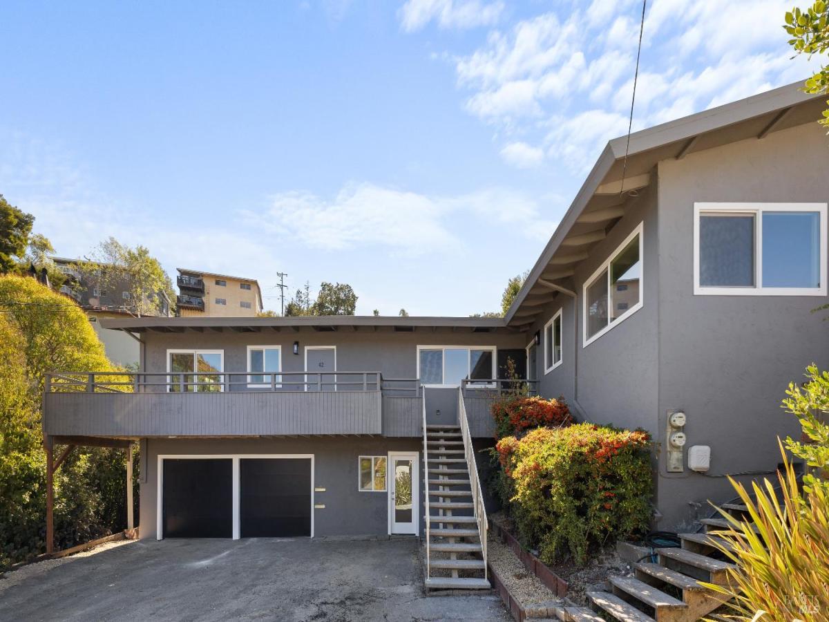 MLS #325091133 img 0