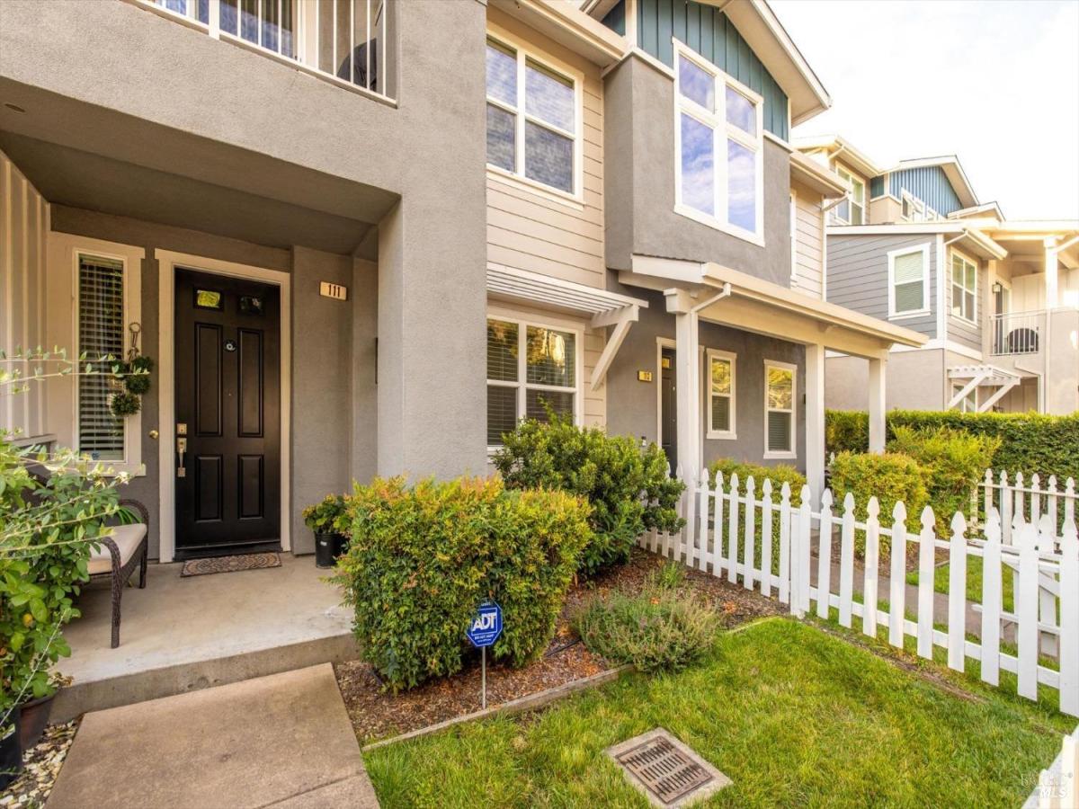 MLS #325091497 img 0