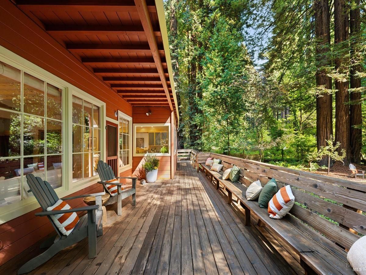 MLS #325091980 img 0