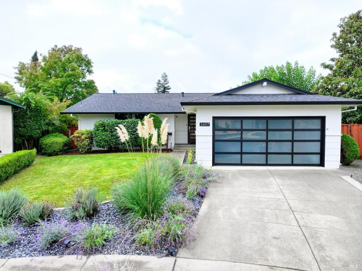 MLS #325092159 img 0