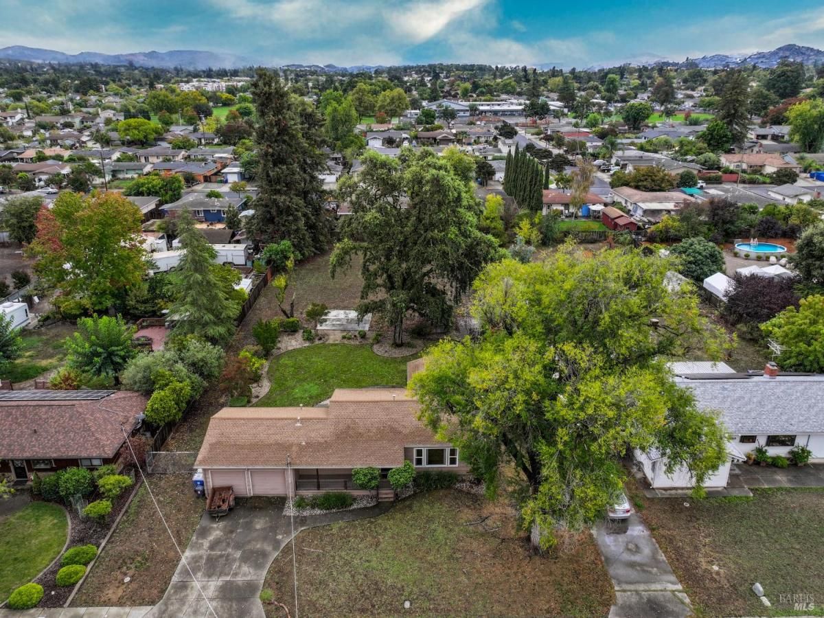 MLS #325092173 img 0