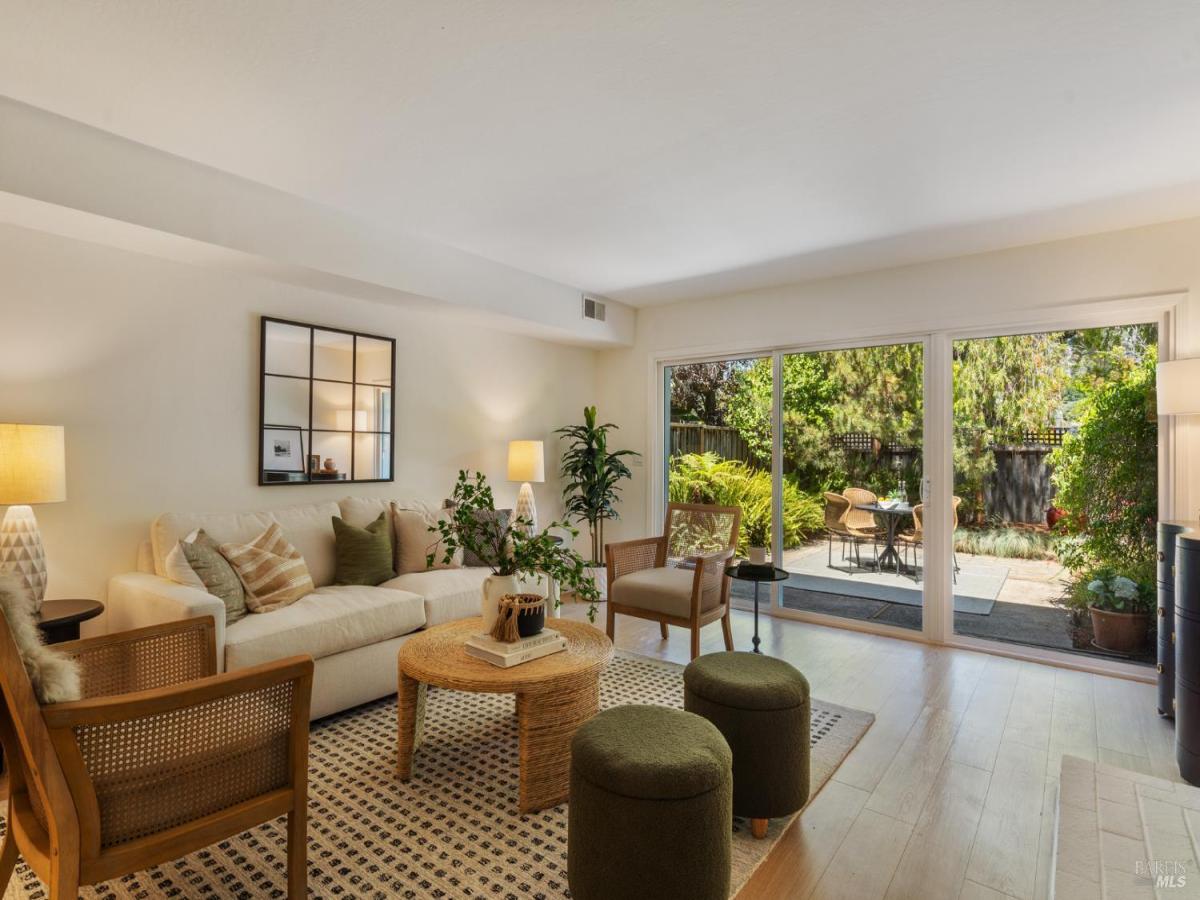 MLS #325092344 img 0