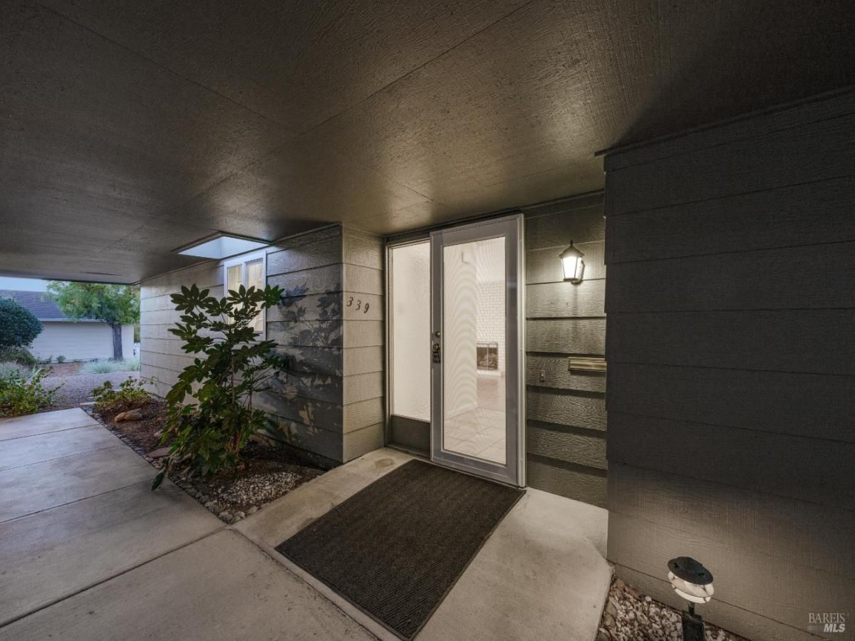 MLS #325092871 img 0