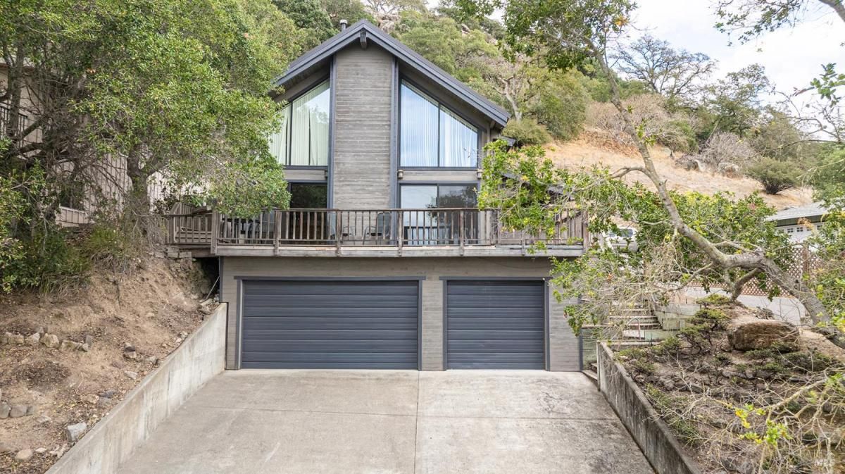 MLS #325092872 img 0