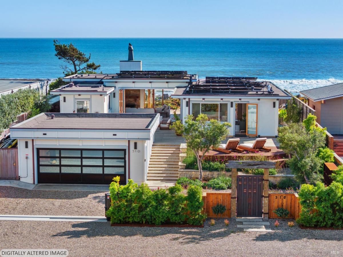 MLS #325093052 img 0