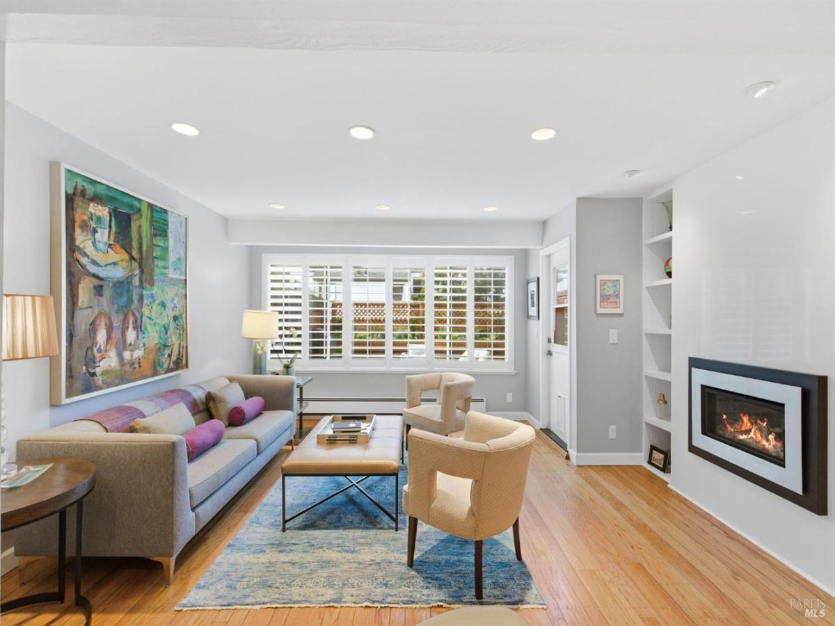 MLS #325093148 img 0