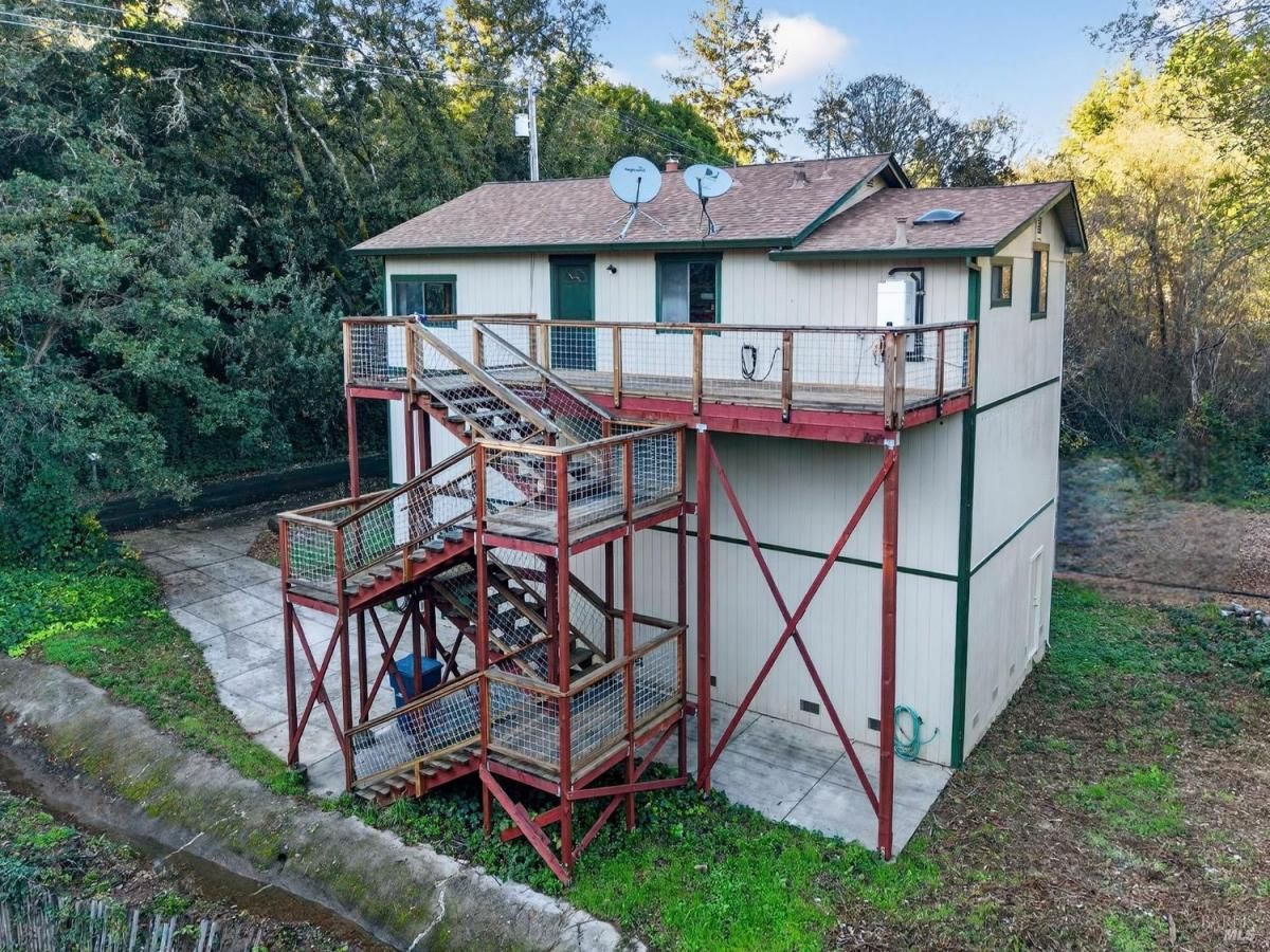 MLS #325093199 img 0