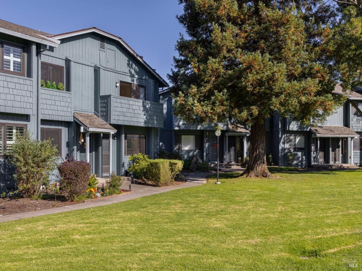 MLS #325093371 img 0