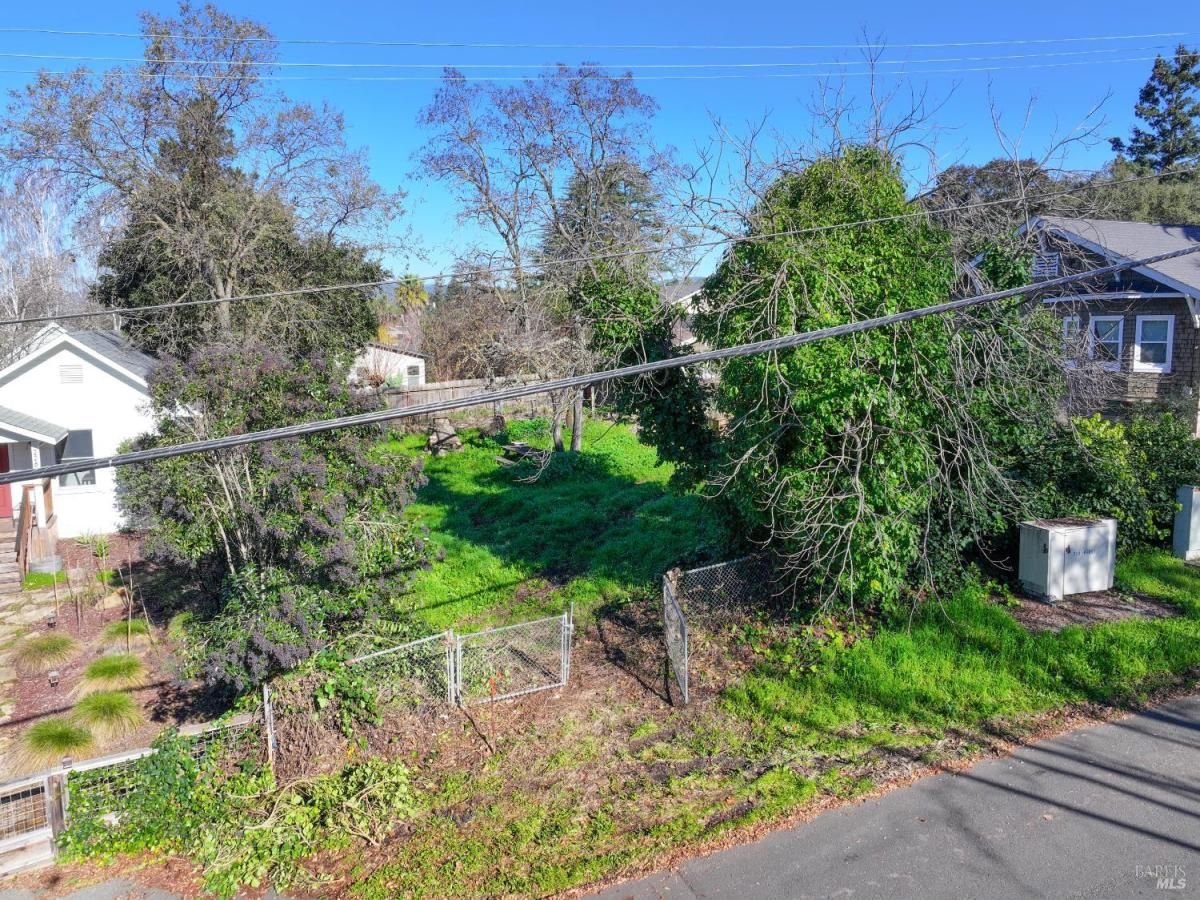 MLS #325093575 img 0