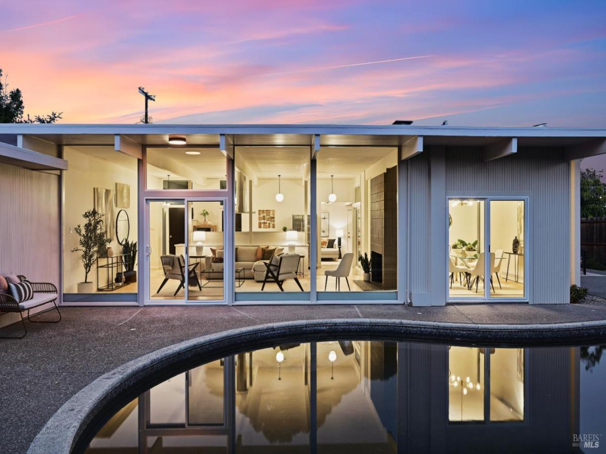 MLS #325093830 img 0