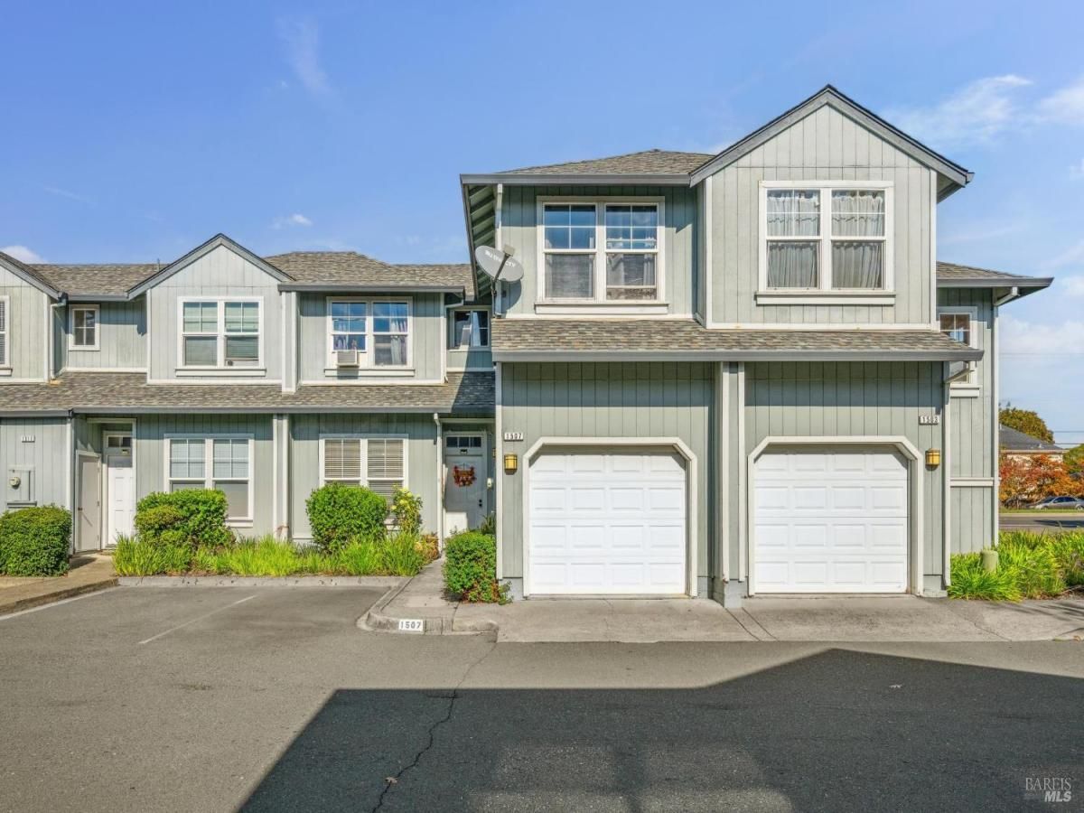 MLS #325094298 img 0