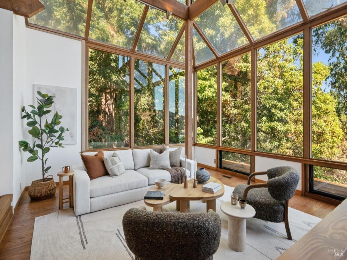 MLS #325094356 img 0