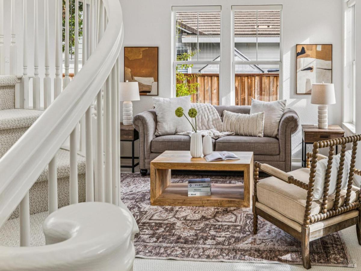 MLS #325094502 img 0