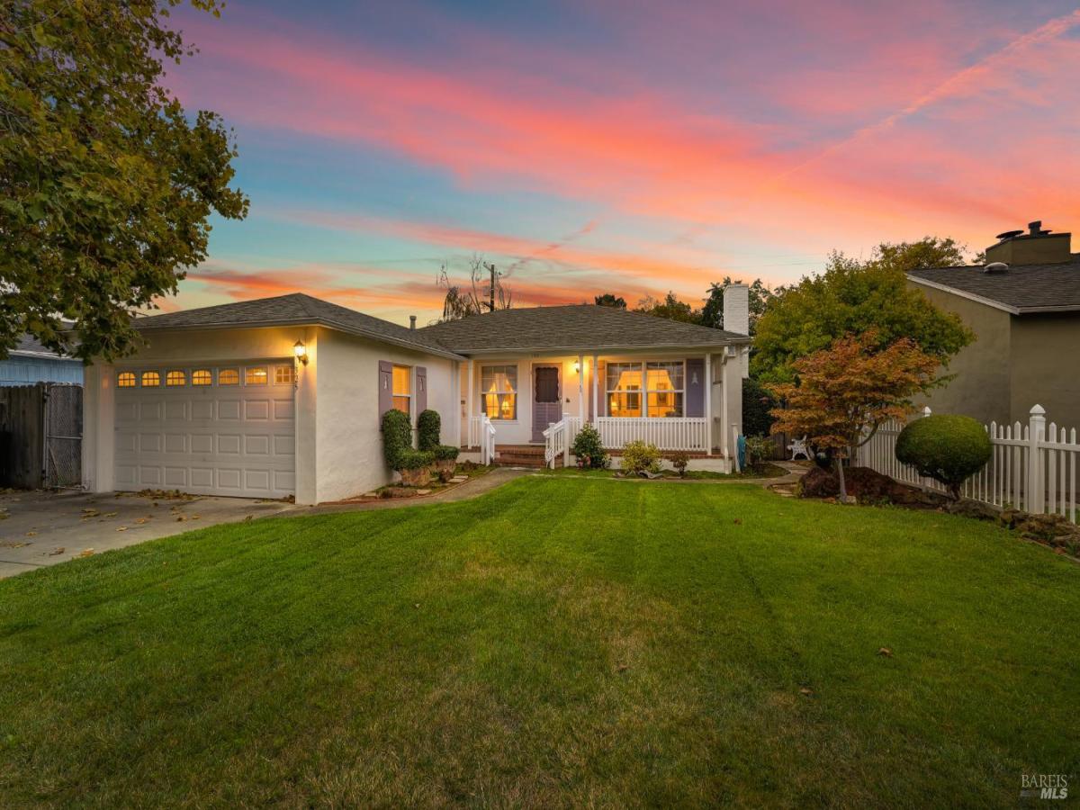 MLS #325094533 img 0