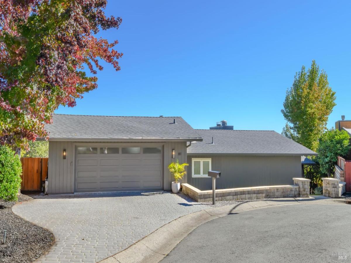 MLS #325094631 img 0