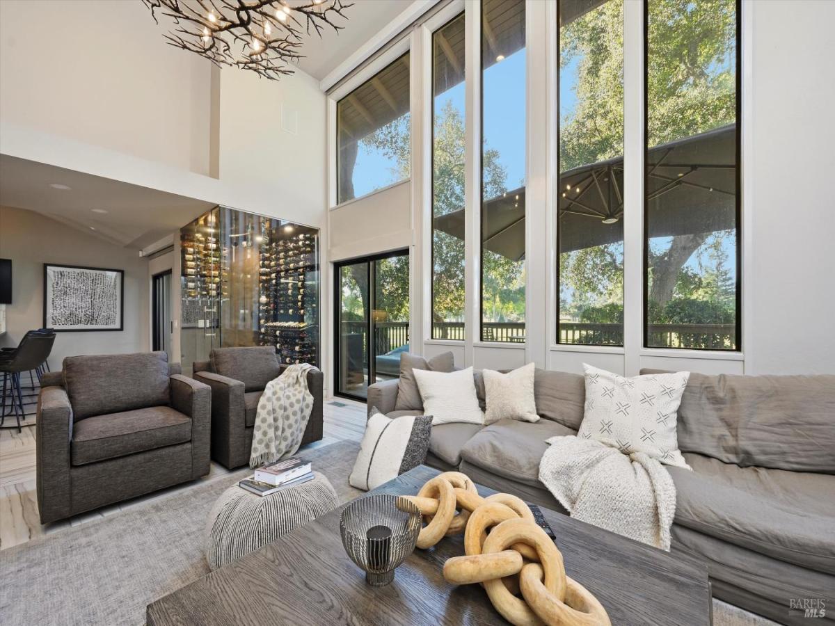 MLS #325094647 img 0