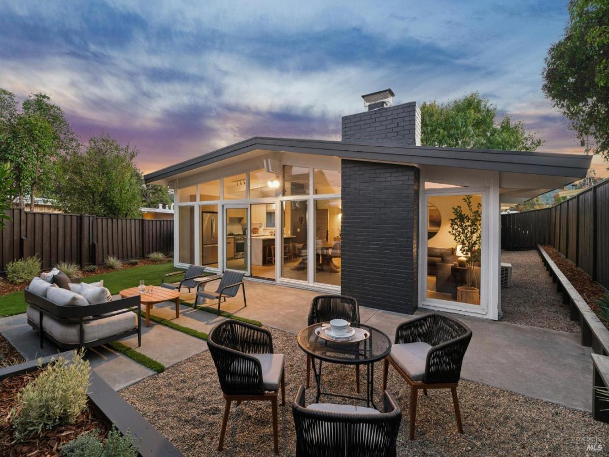 MLS #325094760 img 0