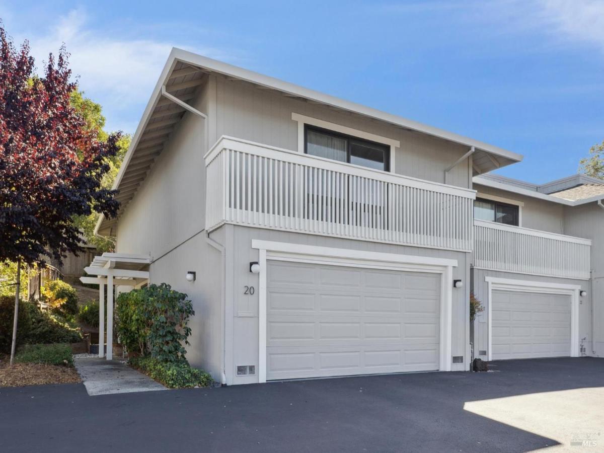 MLS #325094791 img 0