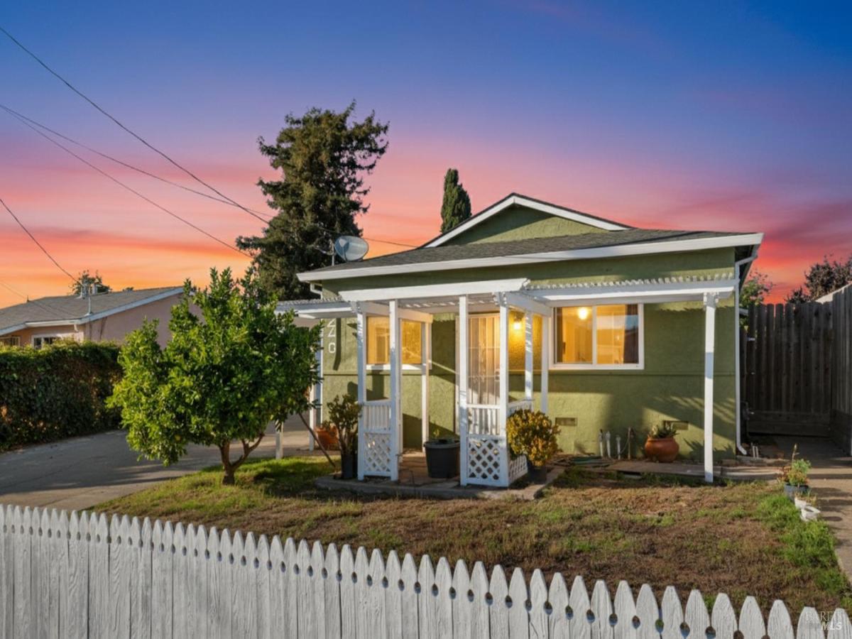 MLS #325094894 img 0