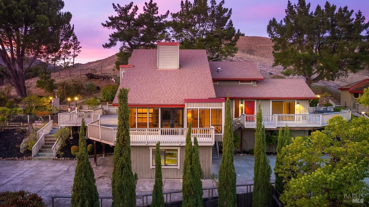 MLS #325095368 img 0