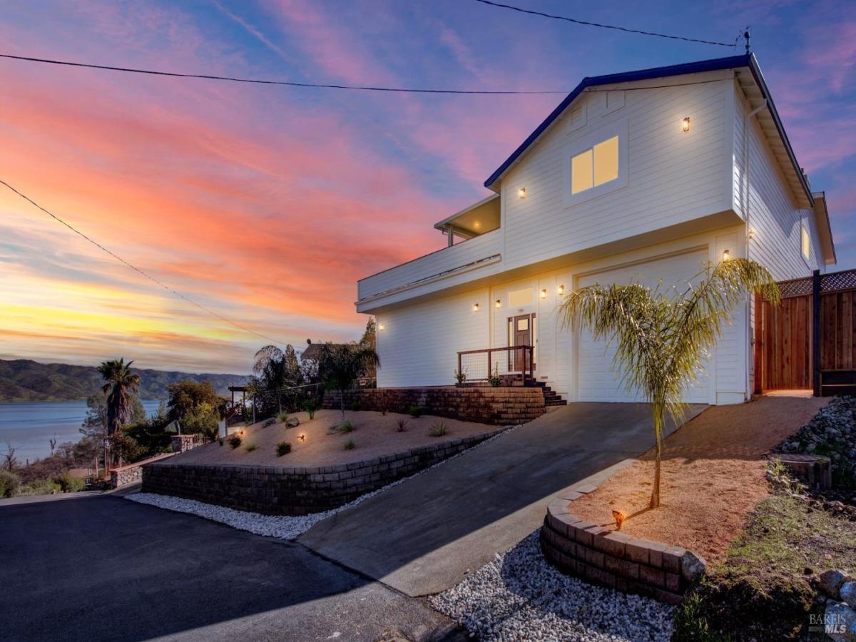 MLS #325095389 img 0