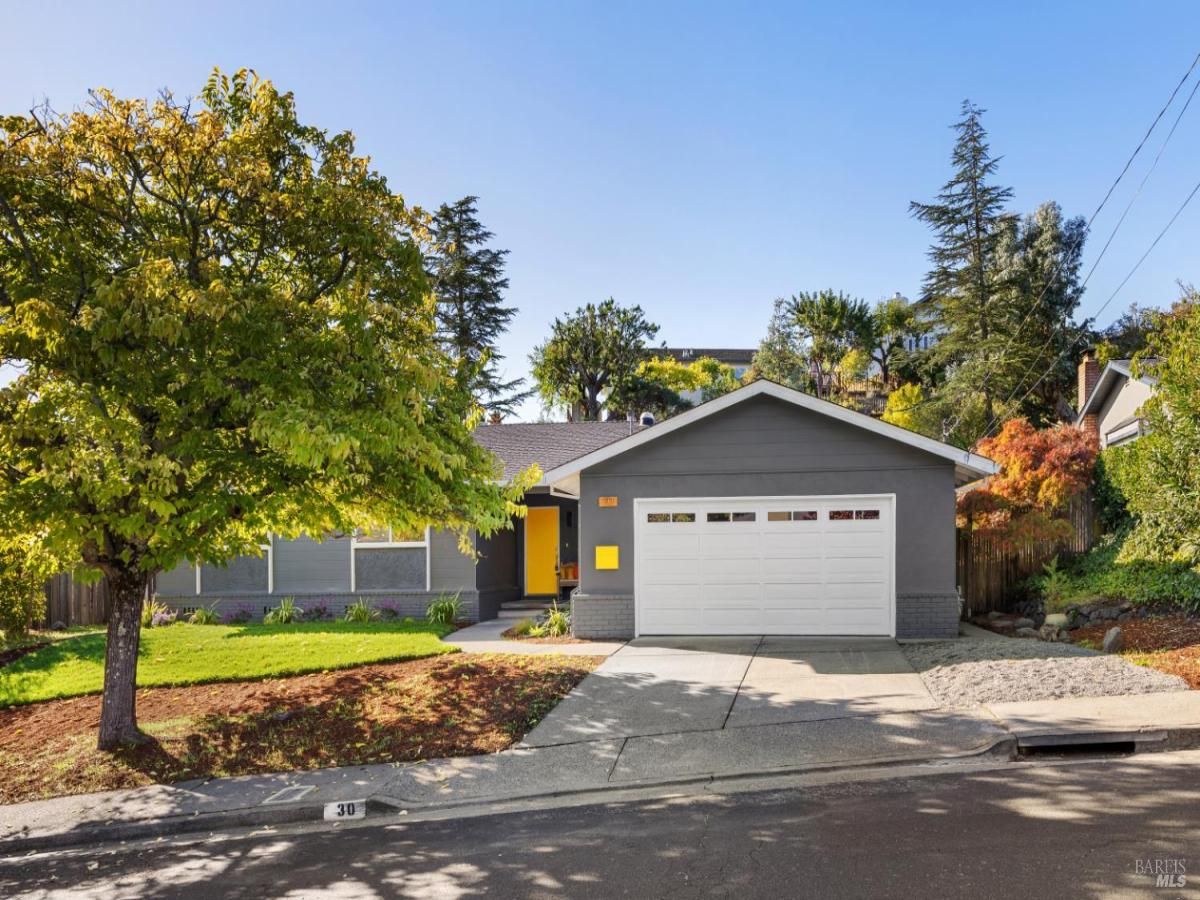 MLS #325095390 img 0