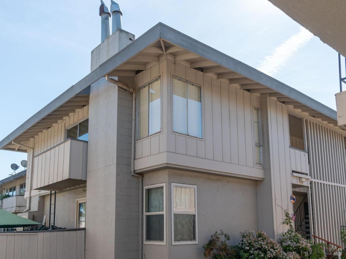 MLS #325095627 img 0