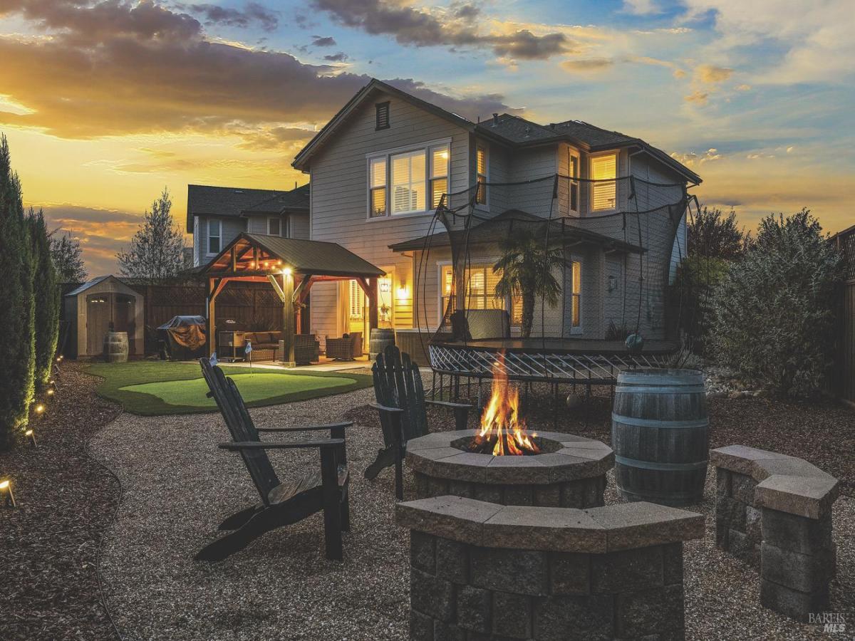 MLS #325095840 img 0