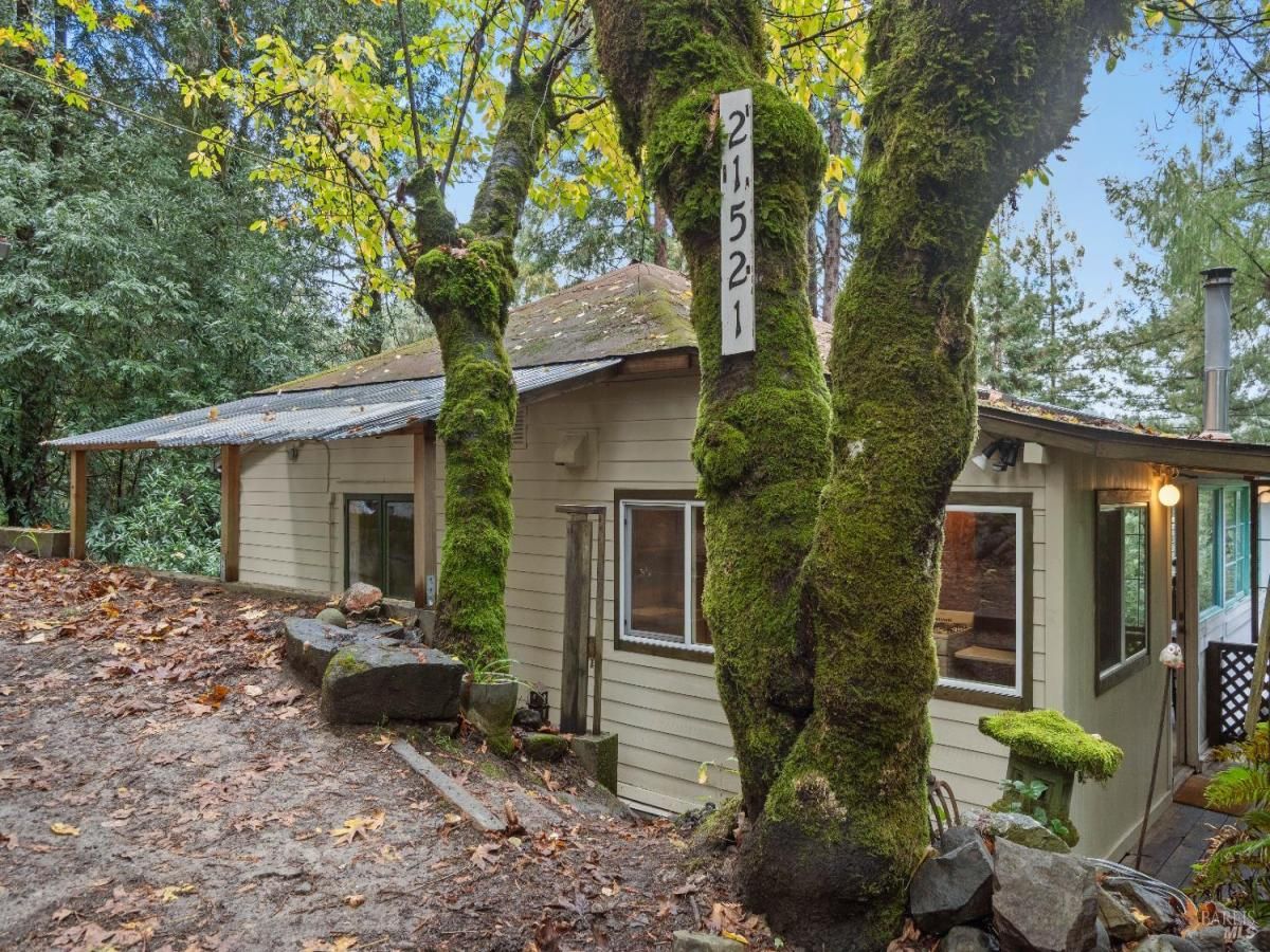 MLS #325095903 img 0