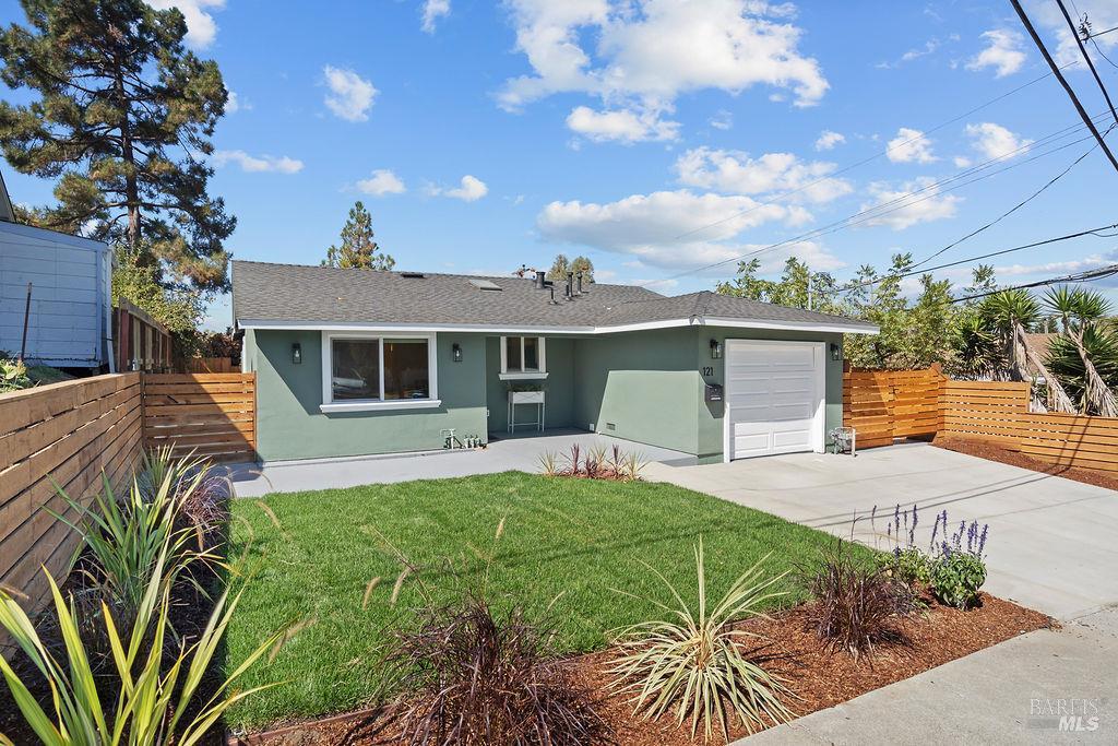 MLS #325095967 img 0