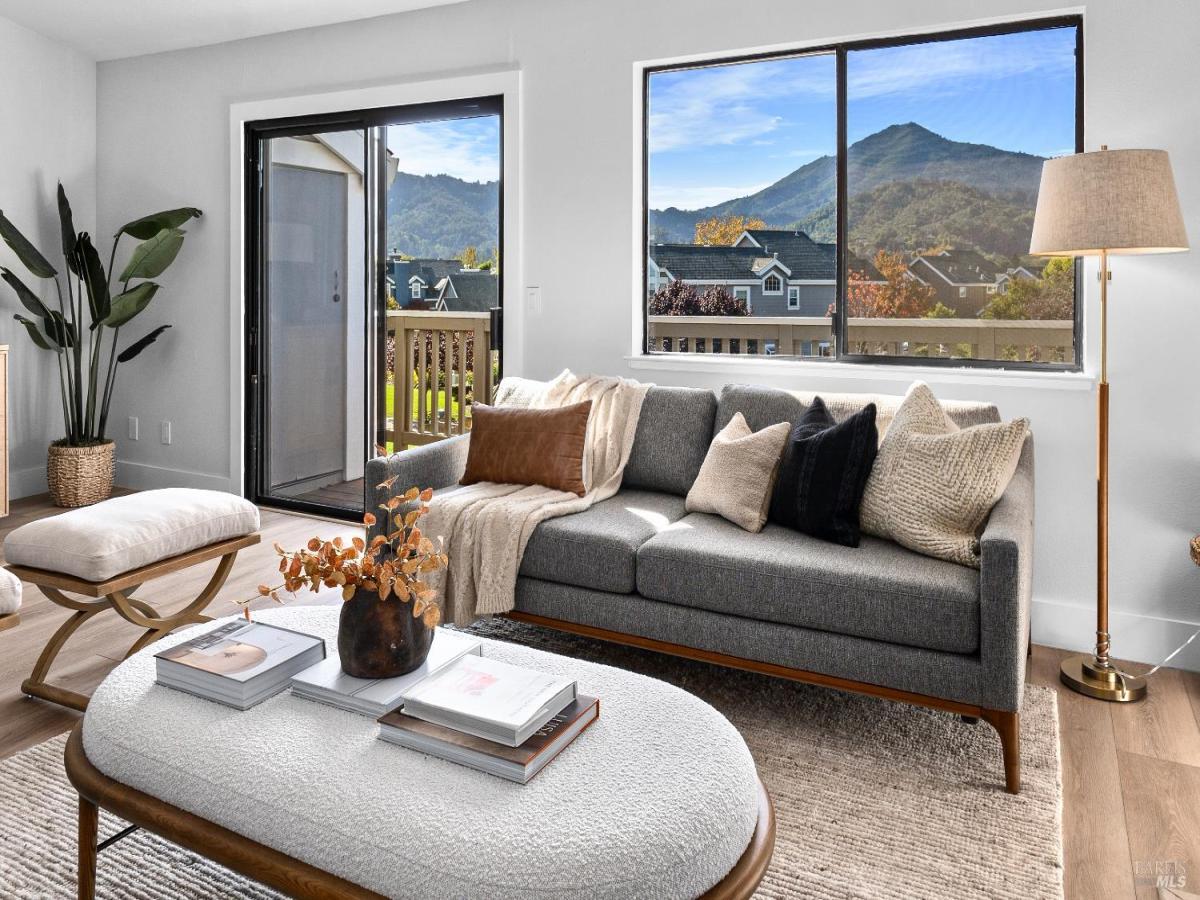 MLS #325095981 img 0