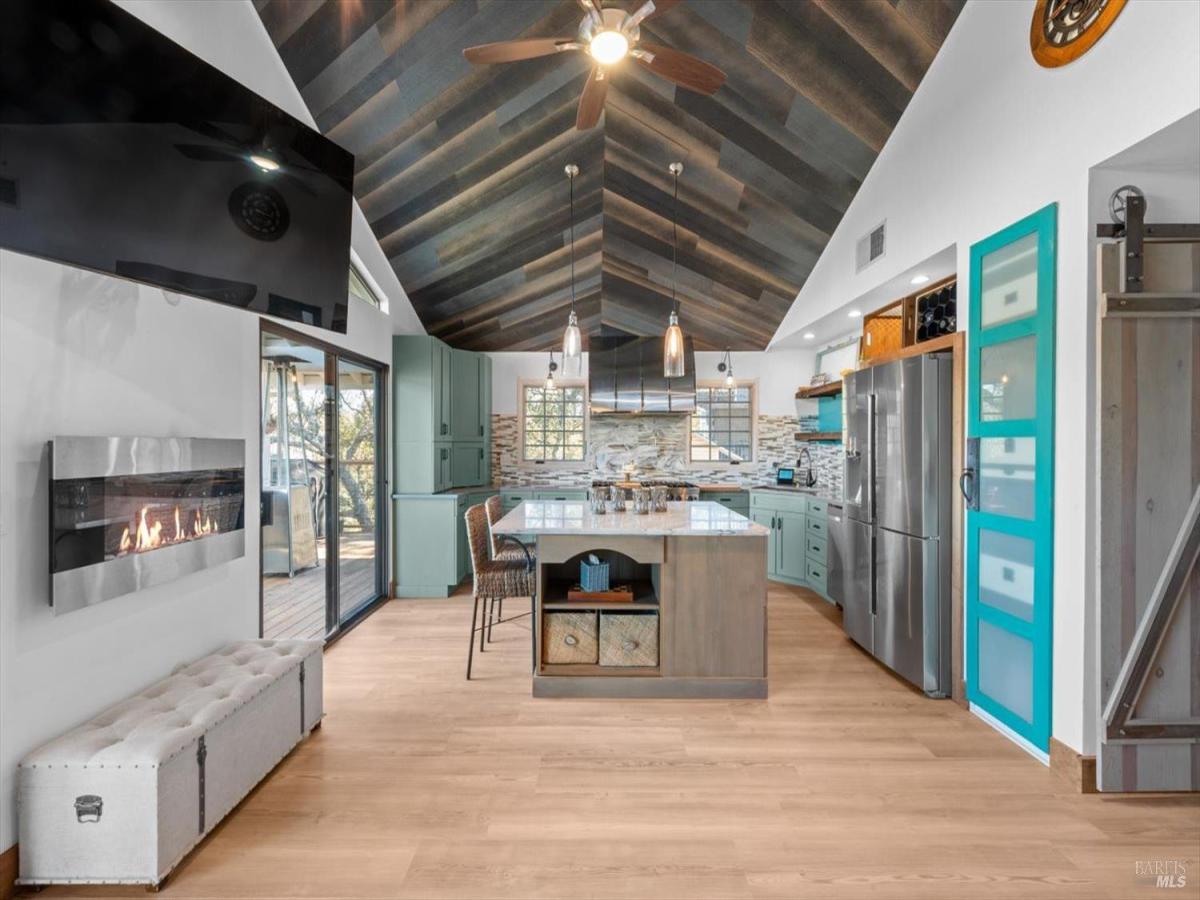 MLS #325096043 img 0