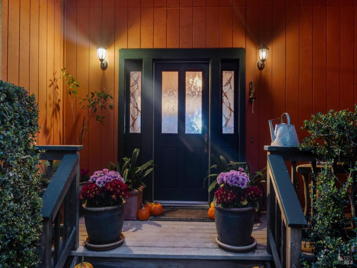 MLS #325096213 img 0