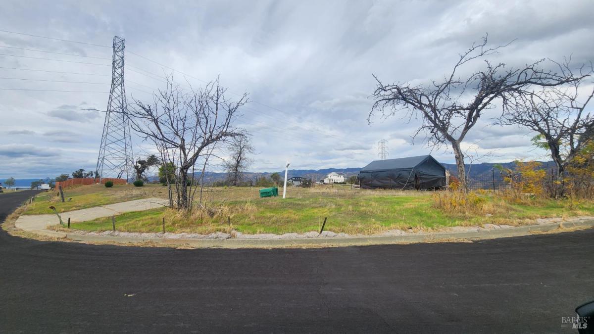 MLS #325096264 img 0