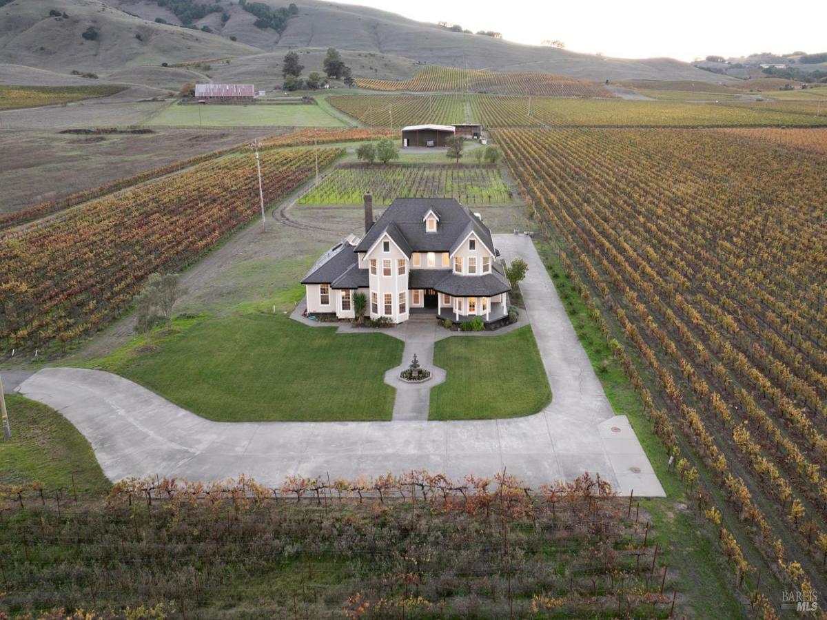 MLS #325096365 img 0