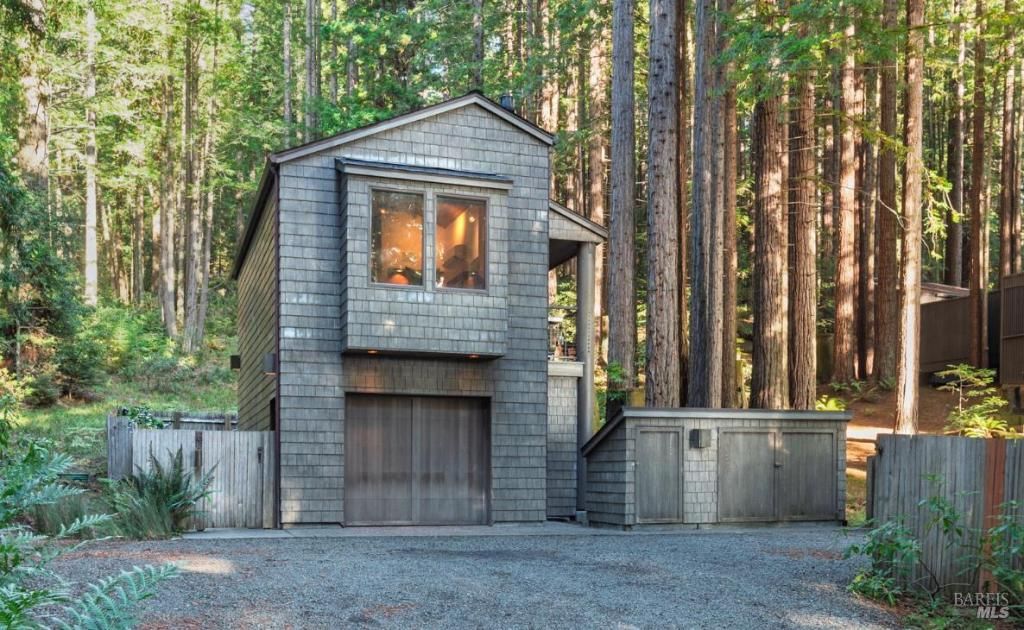 MLS #325096382 img 0